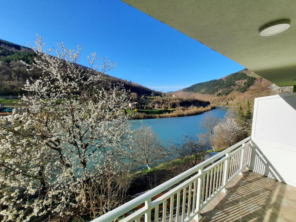 Apartmani Vila Na Drini Foca Extérieur photo