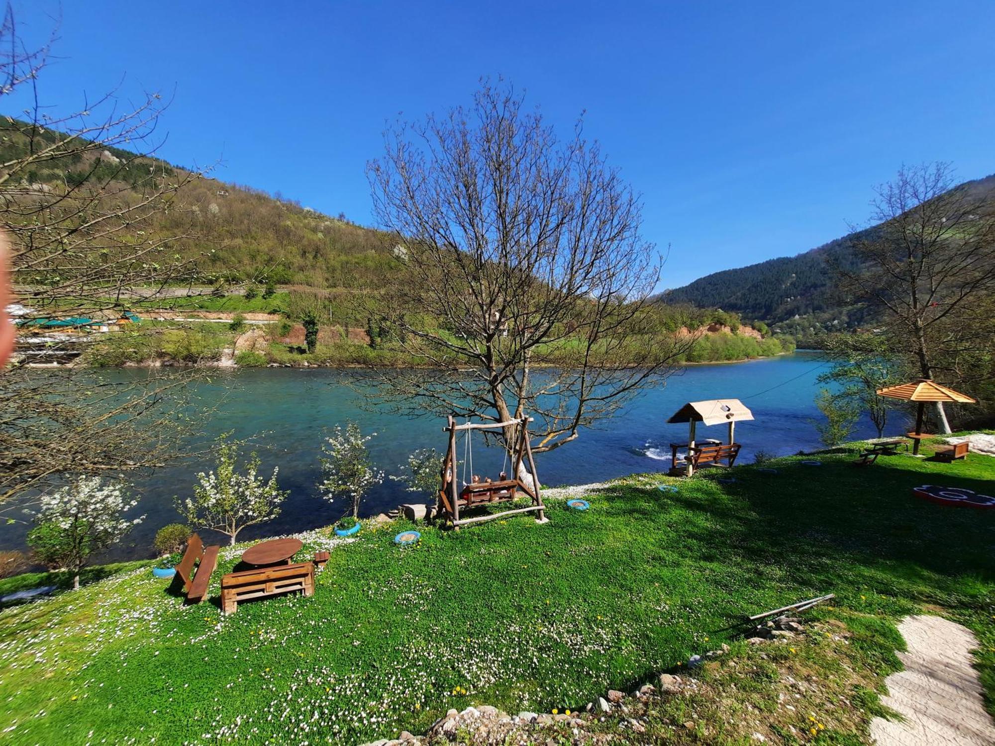 Apartmani Vila Na Drini Foca Extérieur photo